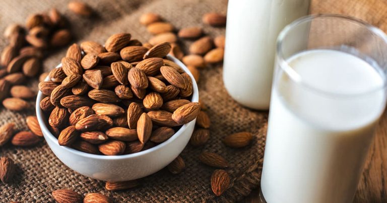 Almond milk | Non-dairy alternatives